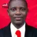 Portrait of a man in a suit against a red background, very good liaison